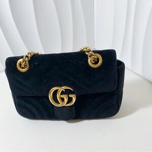 GUCCI GG Marmont Small Shoulder Bag Black Velvet